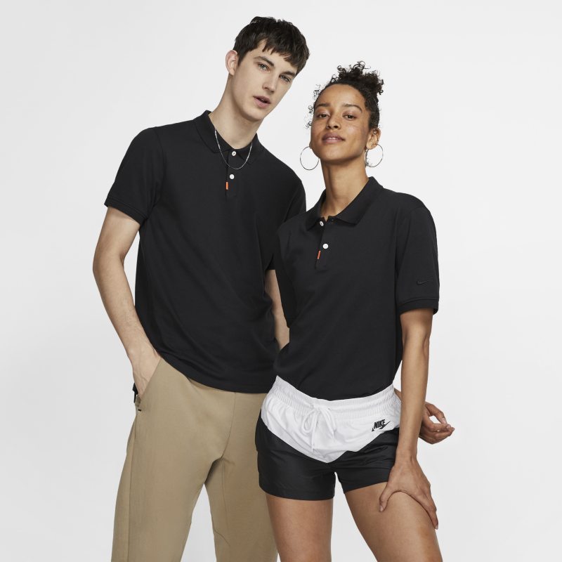 The Nike Polo Poloshirt in schmaler Passform (Unisex) - Schwarz