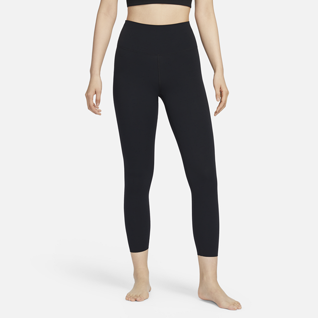 фото Женские слегка укороченные леггинсы с высокой посадкой и карманом nike yoga luxe - черный