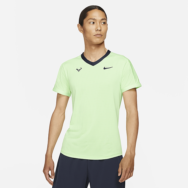 фото Мужская теннисная футболка с коротким рукавом nikecourt dri-fit adv rafa - зеленый