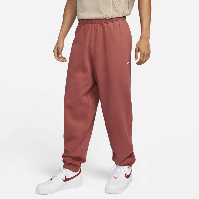 Nike Solo Swoosh Men's Fleece Trousers - Red