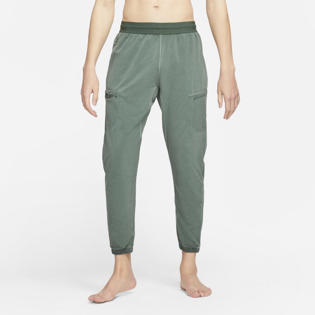 Nike Yoga Dri-fit Men's Pants In Galactic Jade