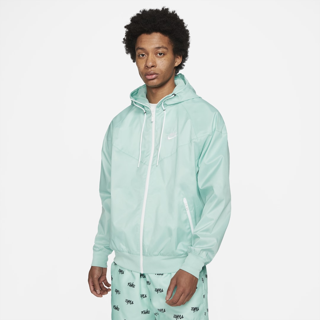 Nike Sportswear Windrunner Men's Hooded Jacket In Light Dew,white