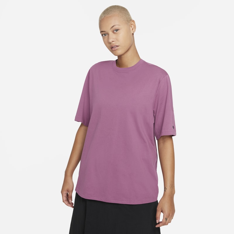 Damska koszulka z krótkim rękawem Nike Sportswear Dri-FIT ADV Tech Pack - Fiolet