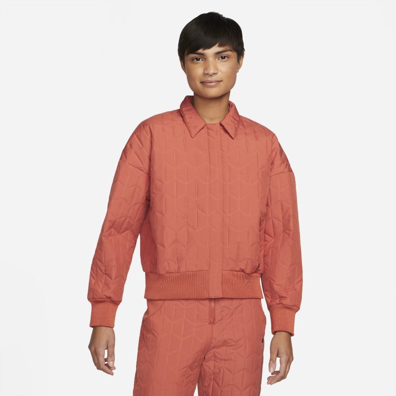 Damska pikowana kurtka z tkaniny Nike Sportswear Essentials - Pomarańczowy