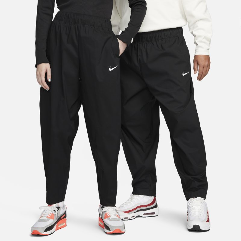 Damskie spodnie podkreślające sylwetkę z wysokim stanem Nike Sportswear Essential - Czerń