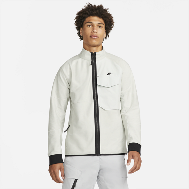 фото Мужская куртка без подкладки nike sportswear dri-fit tech pack - серый
