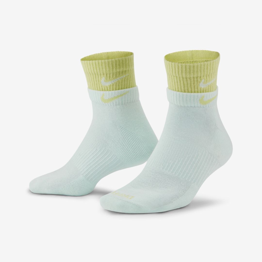 Nike Everyday Plus Cushioned Training Ankle Socks In Barely Green
