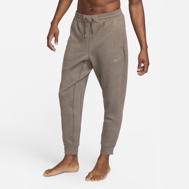 Męskie spodnie z dzianiny Nike Yoga Dri-FIT - Brązowy