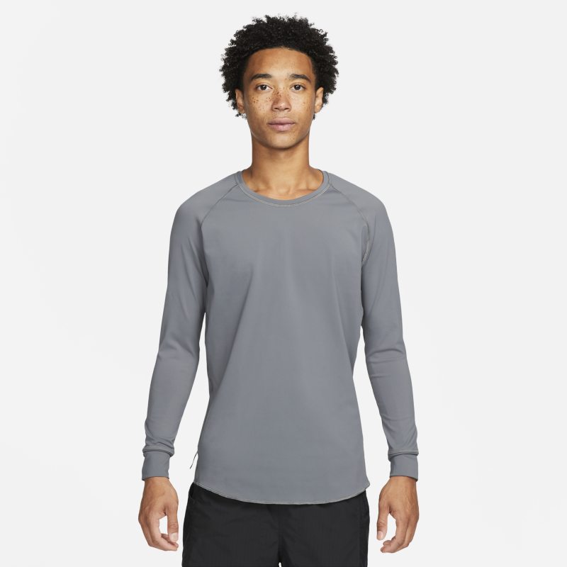 Nike Dri-FIT ADV A.P.S. Men's Recovery Training Top - Grey