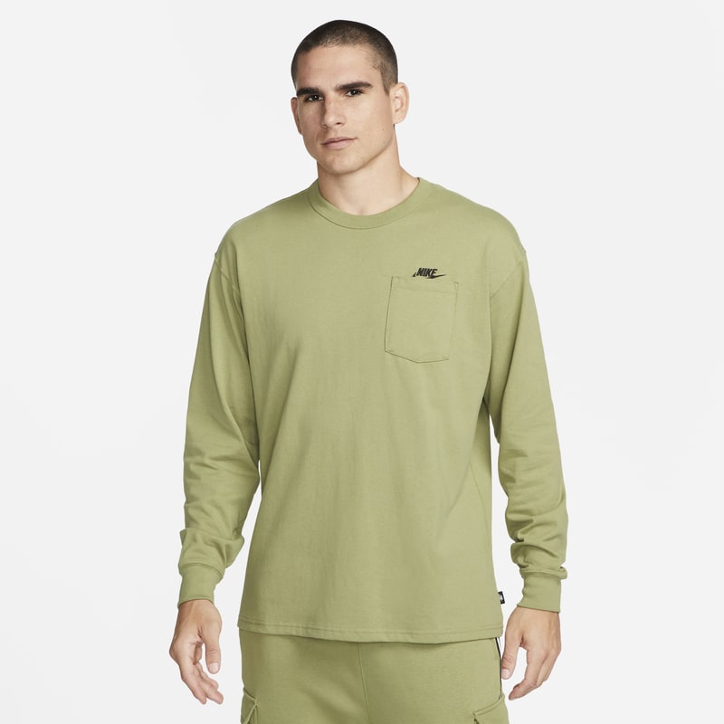 Męski T-shirt z długim rękawem i kieszenią Nike Sportswear Premium Essentials - Zieleń