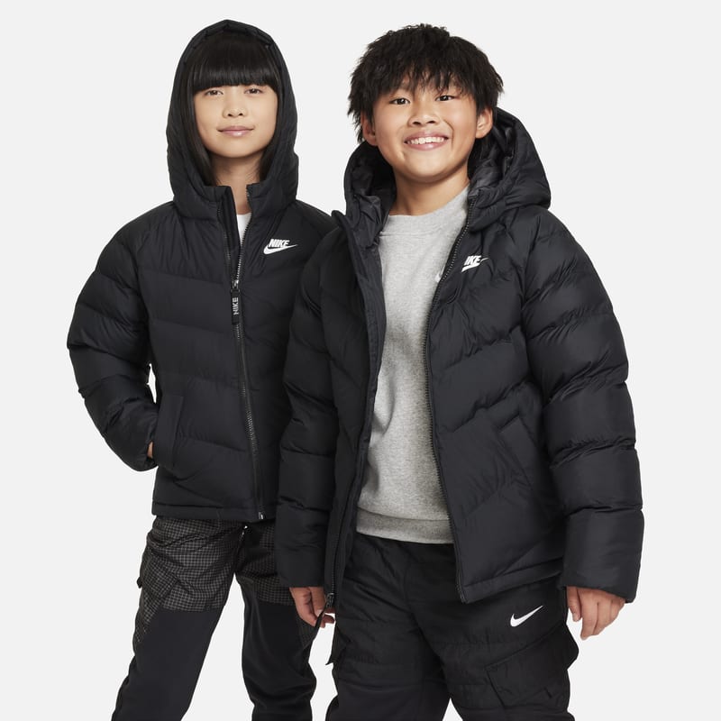 Nike Sportswear Older Kids' Synthetic-Fill Hooded Jacket - Black