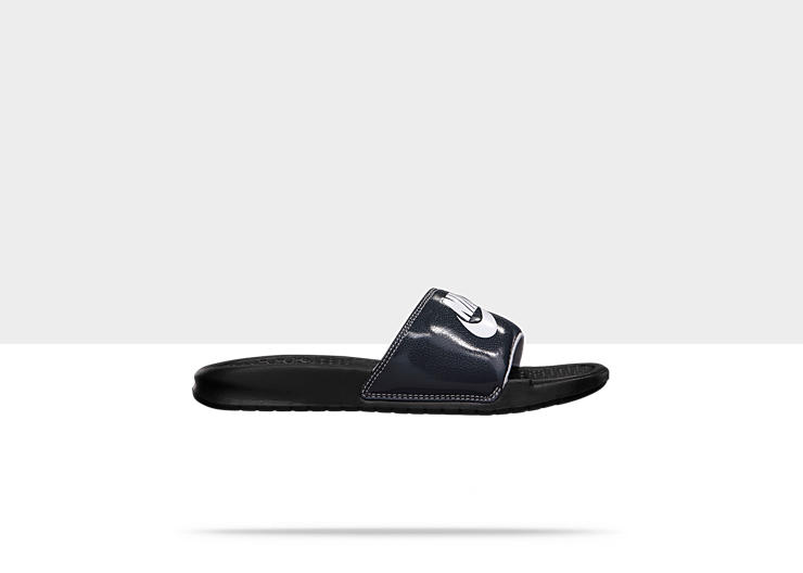 Nike Benassi Just Do It Women's Sandal. Nike Store