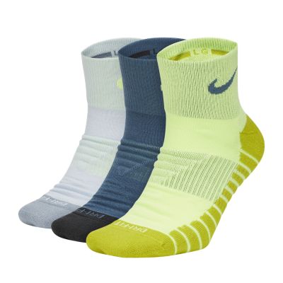 nike colored ankle socks
