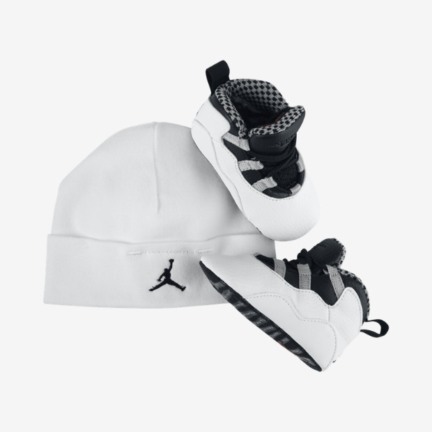 Nike Store. Air Jordan 10 Retro (0-4c) Infant Boys' Gift Pack
