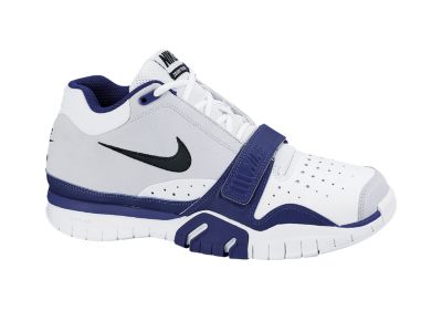 Nike OLD SCHOOL LOOK, NEW TECHNOLOGY  