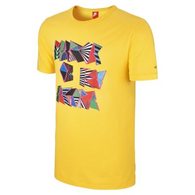 Nike Futuro Tee by Bruno Novelli Mens T Shirt   Varsity Maize