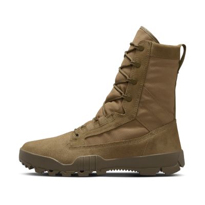 insulated nike boots