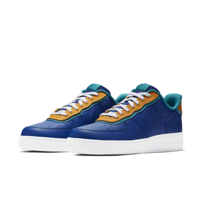 Nike Air Force 1 Low
AO2439-401