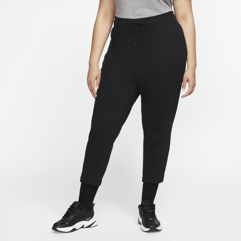 Nike Grande Taille - Pantalon en molleton Sportswear Swoosh pour Femme - Noir