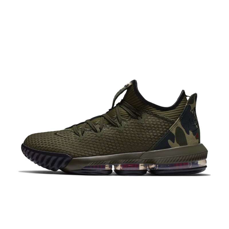 Chaussure de basketball LeBron 16 Low - Olive