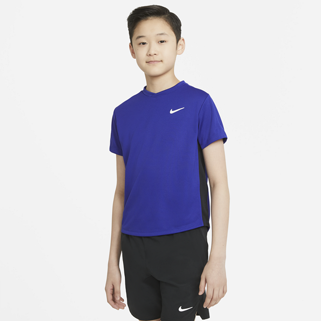 фото Теннисная футболка с коротким рукавом для мальчиков школьного возраста nikecourt dri-fit victory - синий