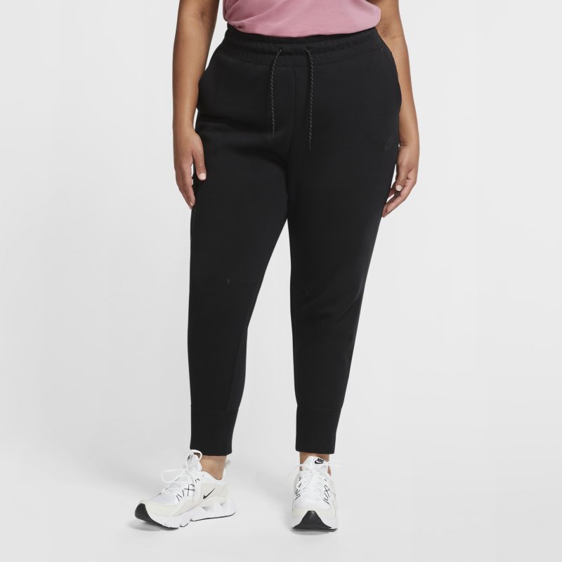 Nike Sportswear Tech Fleece Damesbroek (grote maten) – Zwart