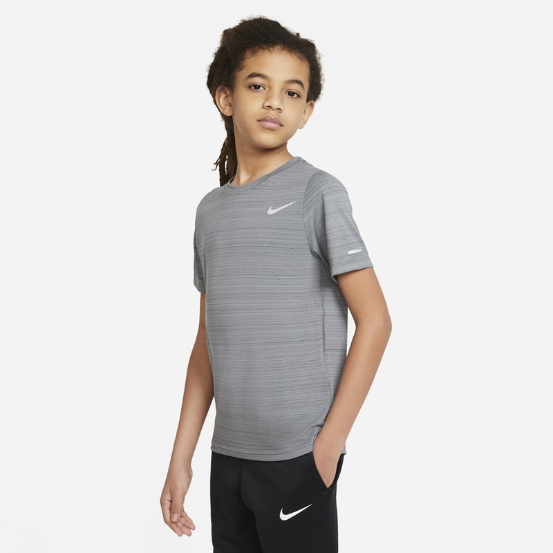 Nike Dri-FIT Miler Trainingstop voor jongens - Grijs