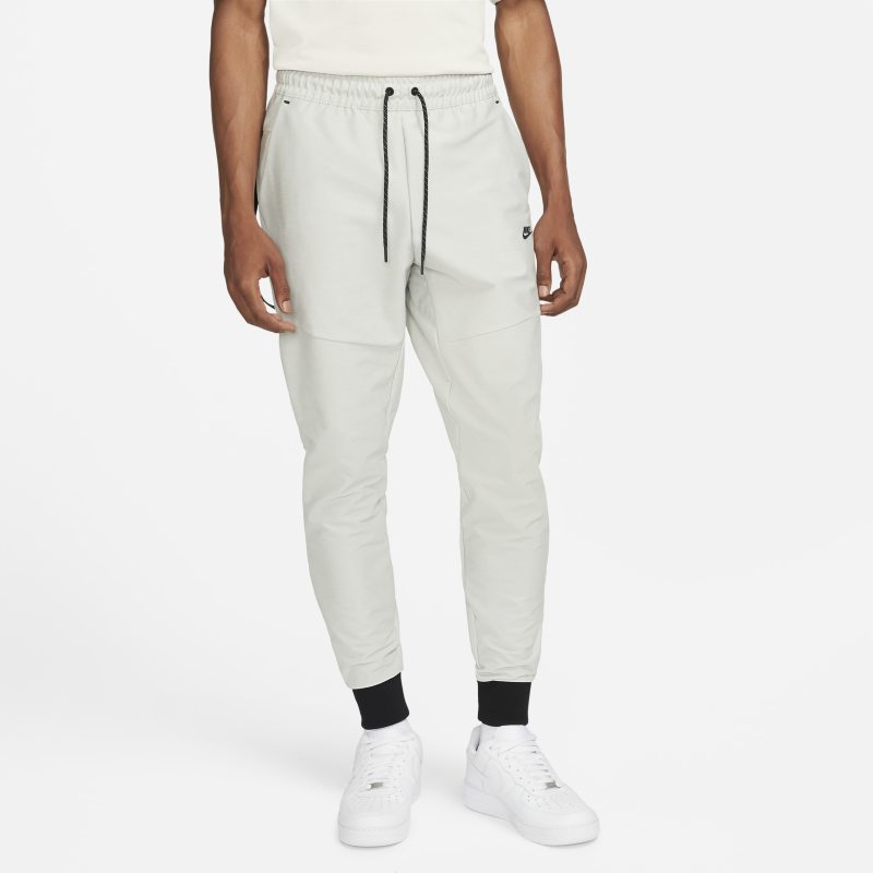 Nike Sportswear Dri-FIT Tech Pack Pantalón deportivo sin forro - Hombre - Gris