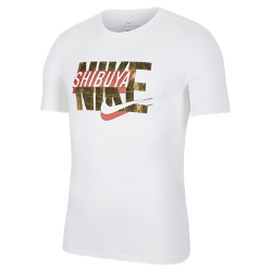 ＜ナイキ（NIKE）公式ストア＞ 27%OFF！【Nike By Shibuya Scramble 限定】ナイキ メンズ Tシャツ DD8305-100 ホワイト画像