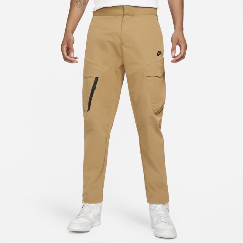 Nike Sportswear Tech Essentials Pantalón militar de tejido Woven sin forro - Hombre - Marrón