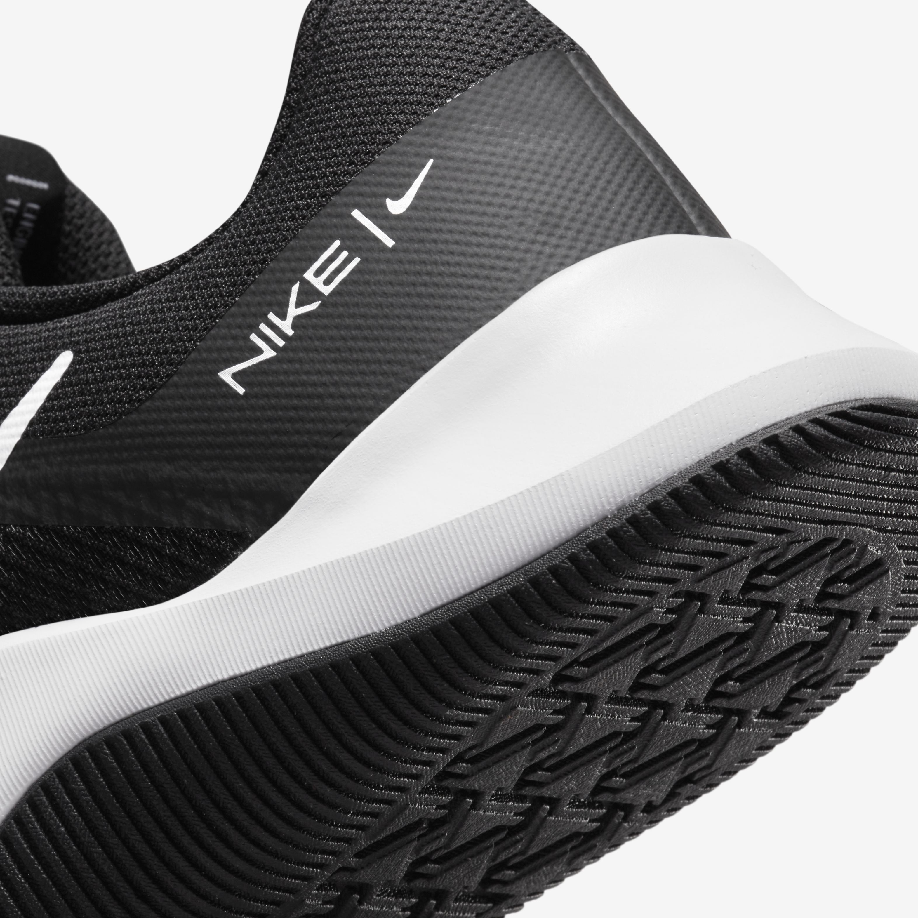 Nike MC Trainer 2, Negro/Negro/Blanco, hi-res