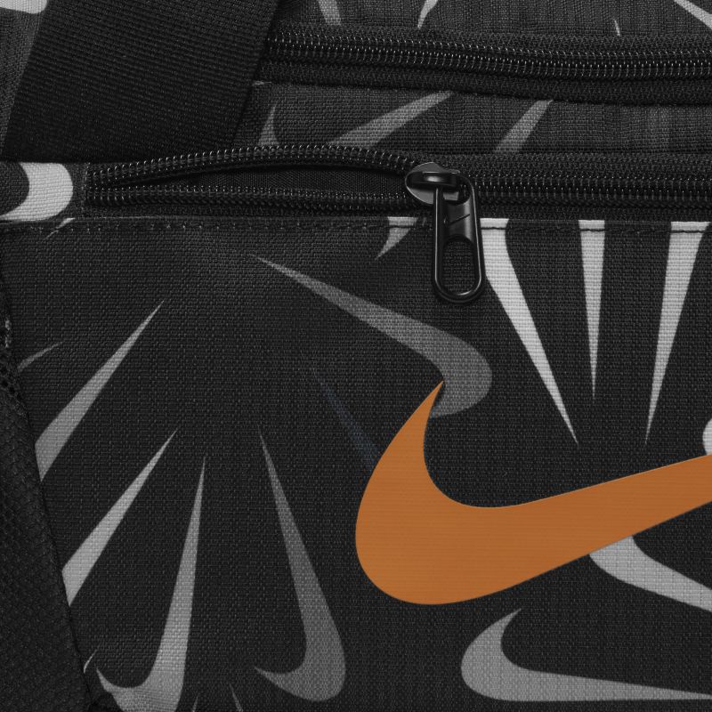 Nike Brasilia 9.5, Negro/Negro/Fortunella, hi-res