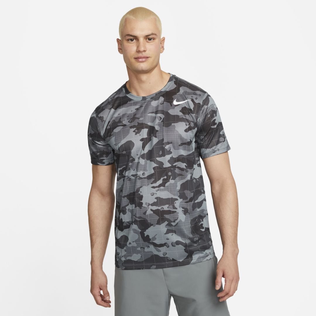 Nike Dri-fit Legend Men's Camo Training T-shirt In Smoke Grey | ModeSens