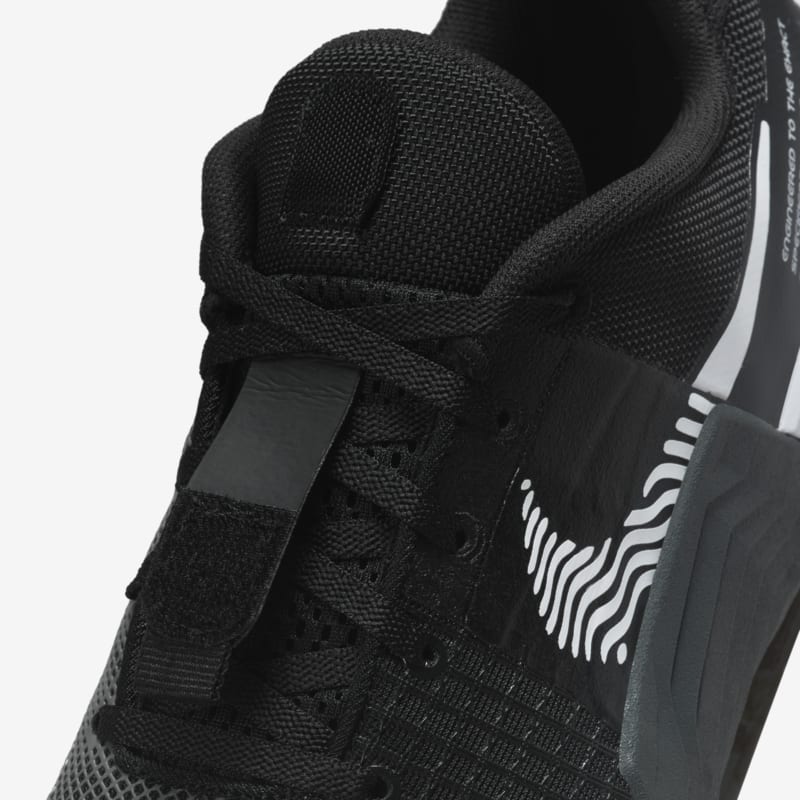 Nike Metcon 8, Negro/Gris humo oscuro/Gris humo/Blanco, hi-res