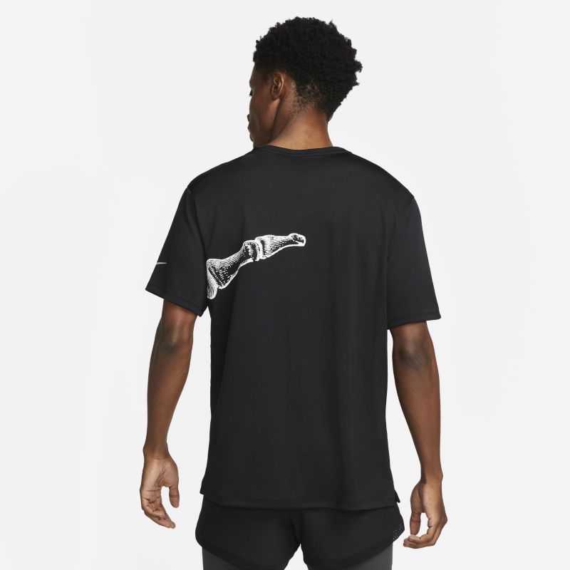 Nike Dri-FIT UV Run Division Miler, Negro/Fantasma, hi-res
