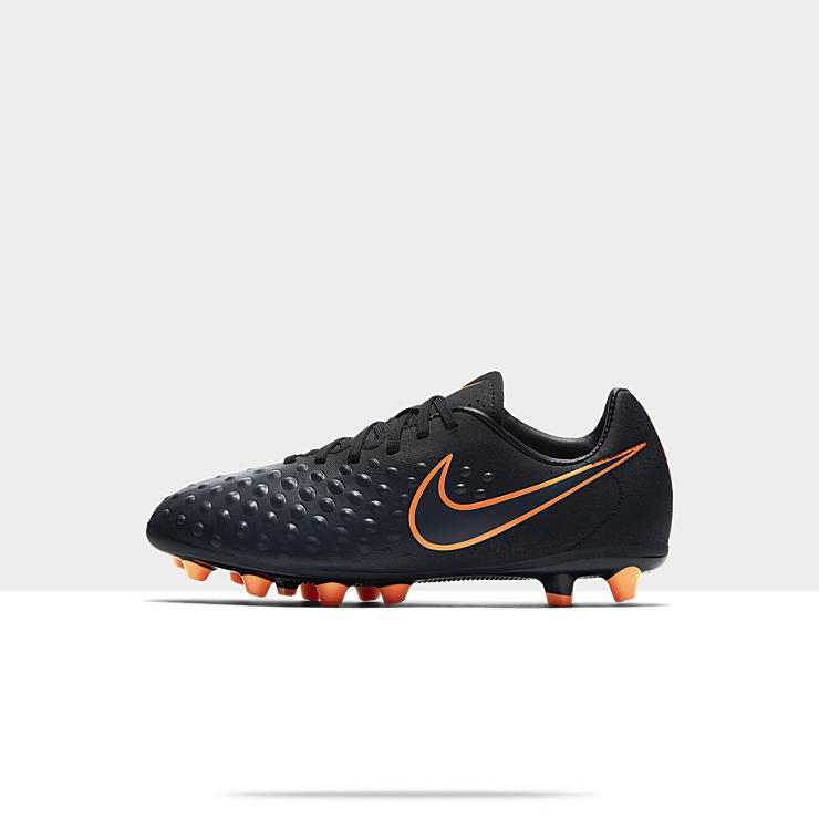 crampon nike synthétique