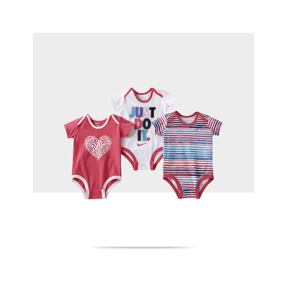  Nike Three Piece Dash Graphic Newborn Girls Bodysuit Set