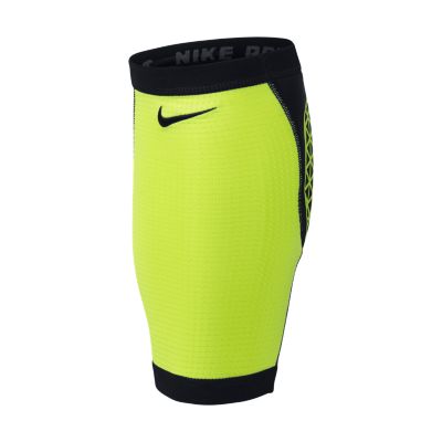 Nike Pro Combat Core Compression Mens Calf Sleeve   Black