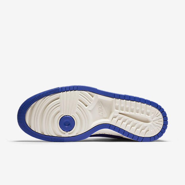 Nike Dunk Ultra Men's Shoe.