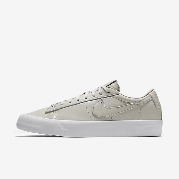 nike blazer studio qs