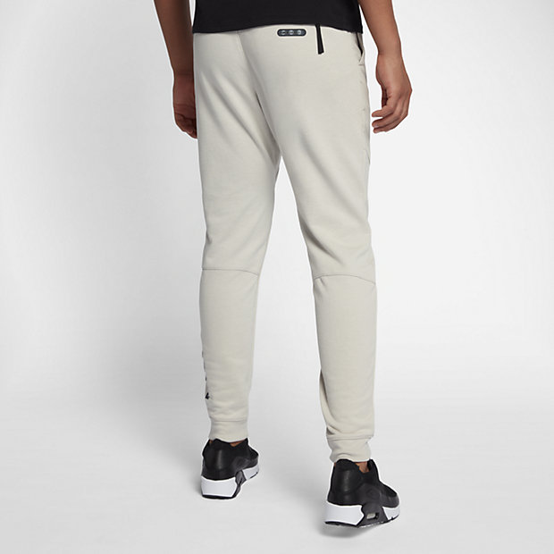 nike khaki joggers