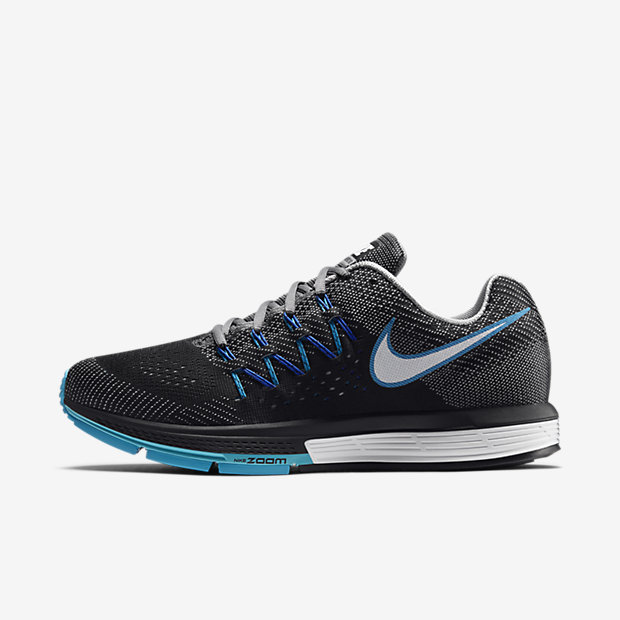 Nike Air Zoom Vomero 10 (Wide) Mens Running Shoe.