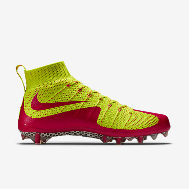 Nike Vapor Untouchable Mens Football Cleat.