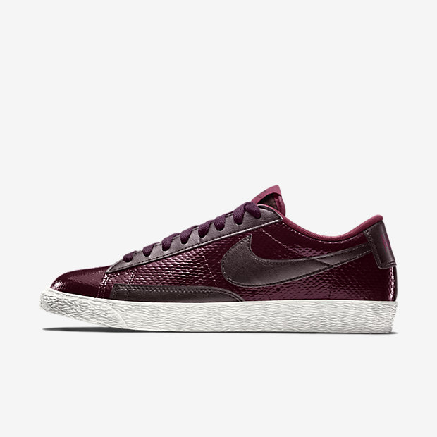 Nike Blazer Low Leather Premium Womens Shoe.