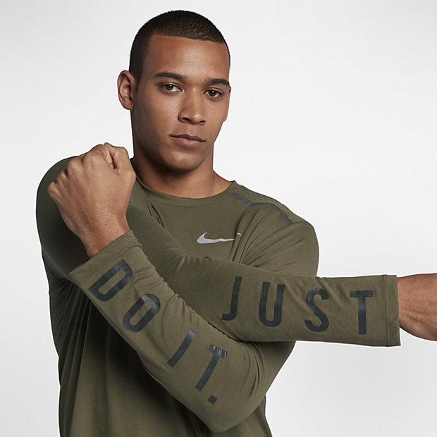 Мужская беговая футболка с длинным рукавом Nike Tailwind 