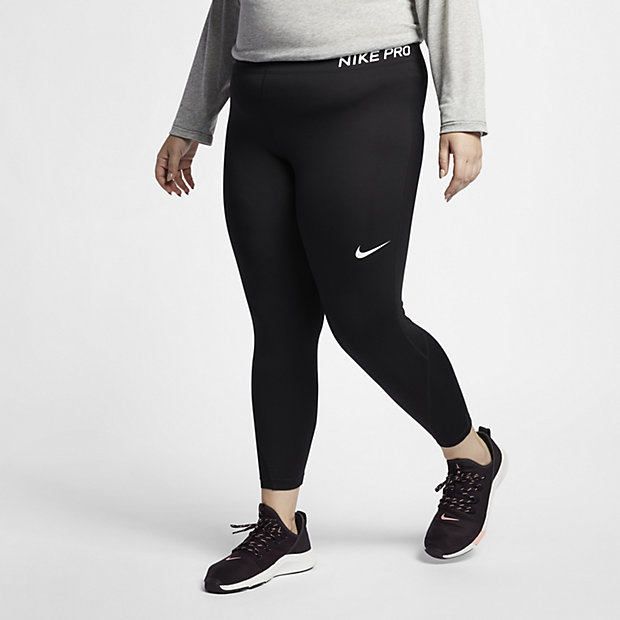 Женские капри со средней посадкой для тренинга Nike Pro (большие размеры) 888411061205
