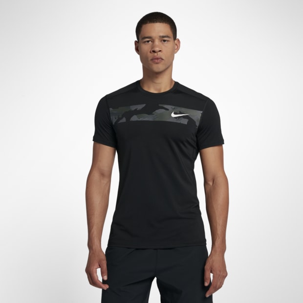 Мужская футболка для тренинга с коротким рукавом и камуфляжным принтом Nike 886061371477
