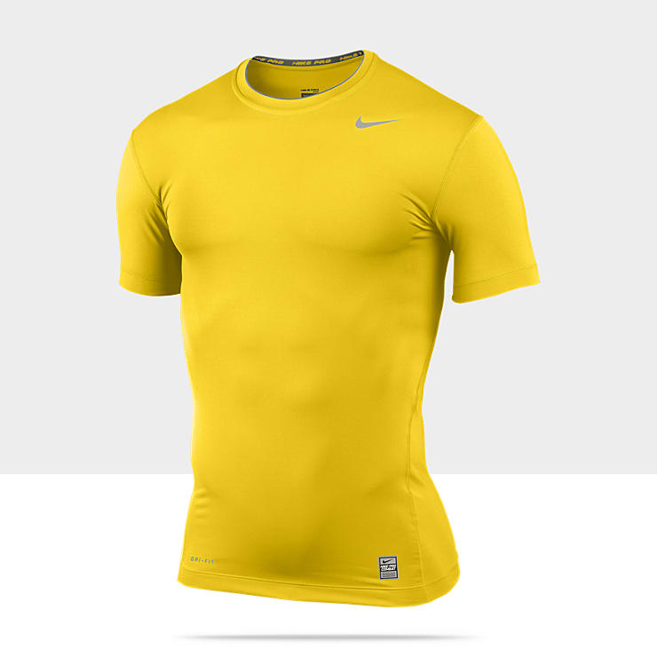   . Camisetas, equipación y pantalones cortes del Brazil. Brazil